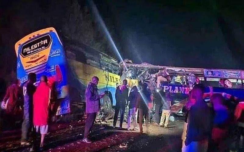 دو بسوں میں تصادم: 63 افراد ہلاک